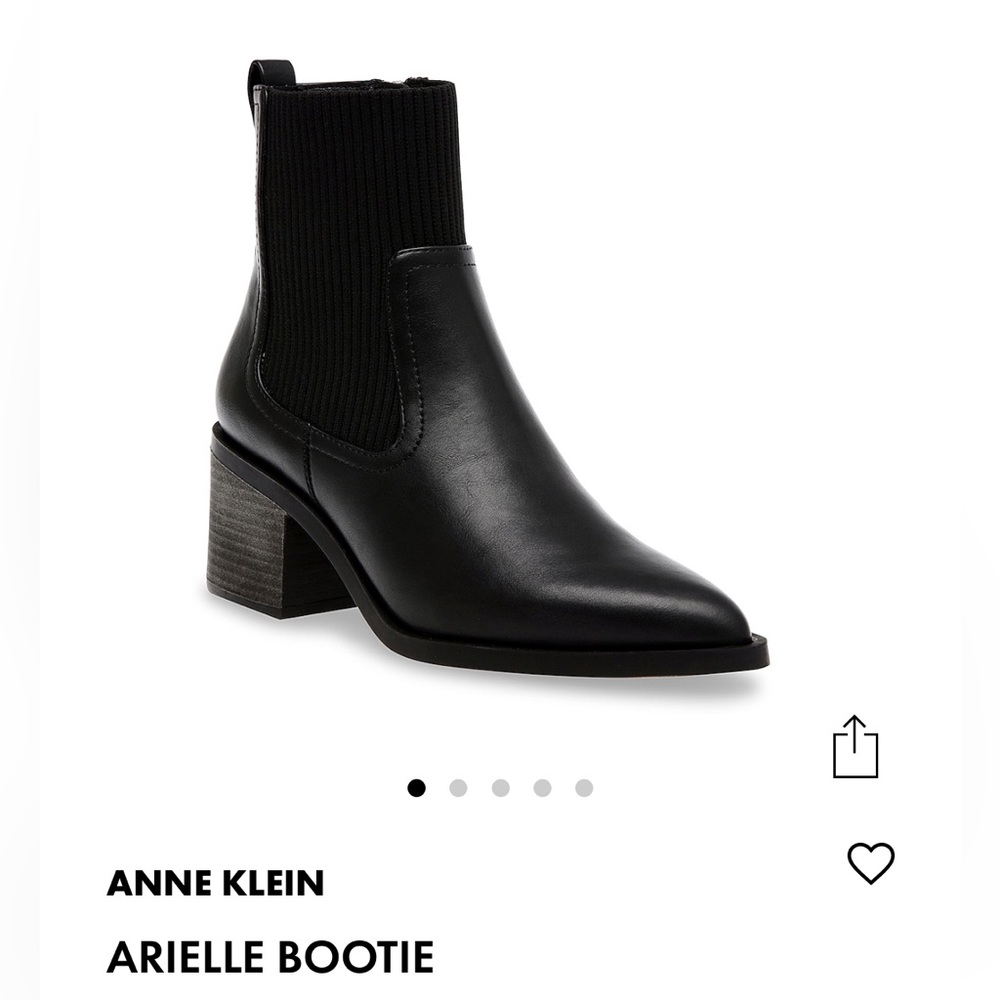 Anne Klein Arielle Ankle Boots. Size 7.5, Black Leather.